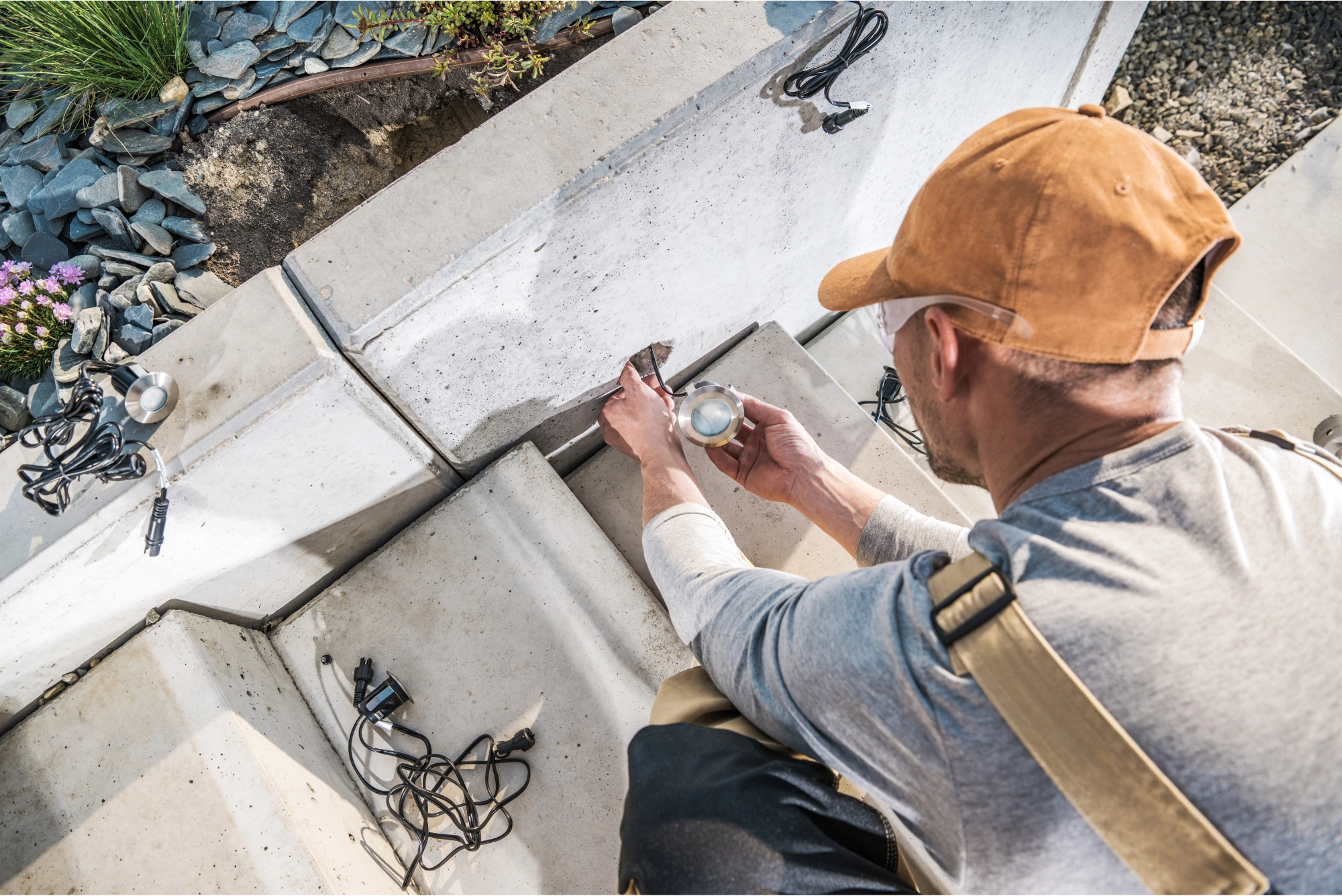 6 critical things you should know about landscape lighting repair