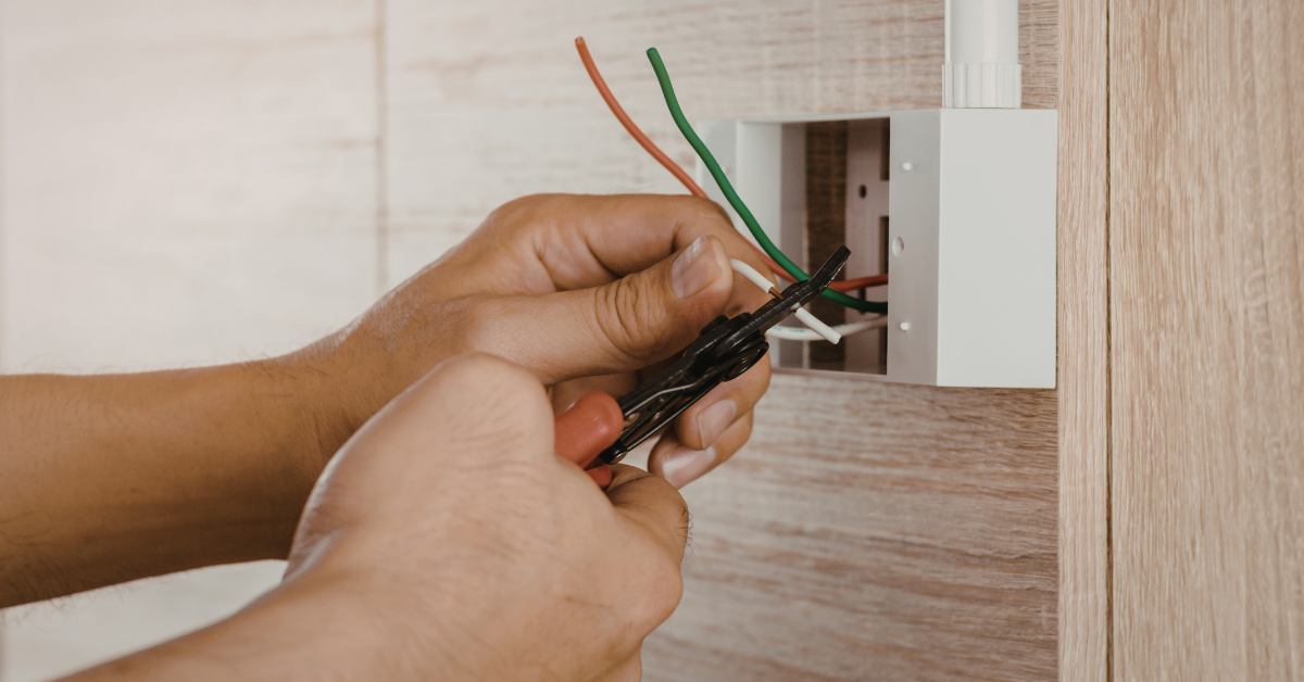 How to Hire the Right Maitland Electrician to Save on Electrical Maintenance Costs